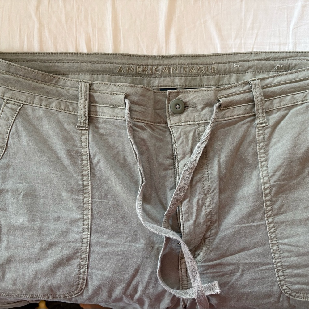 American Eagle Olive Stretch Cargos